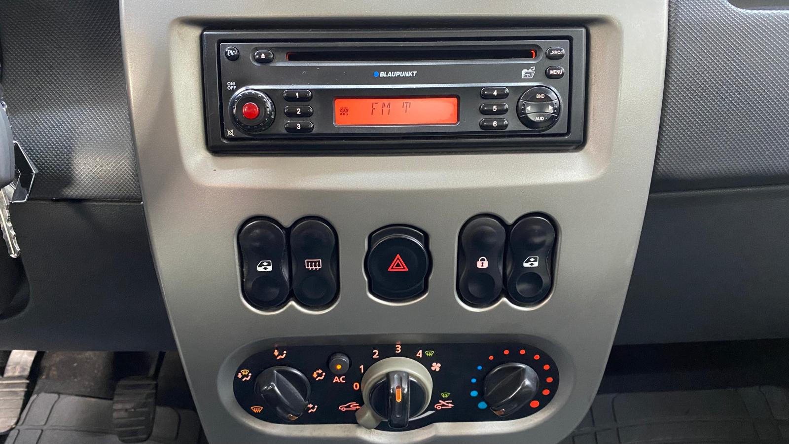 DACIA SANDERO 19